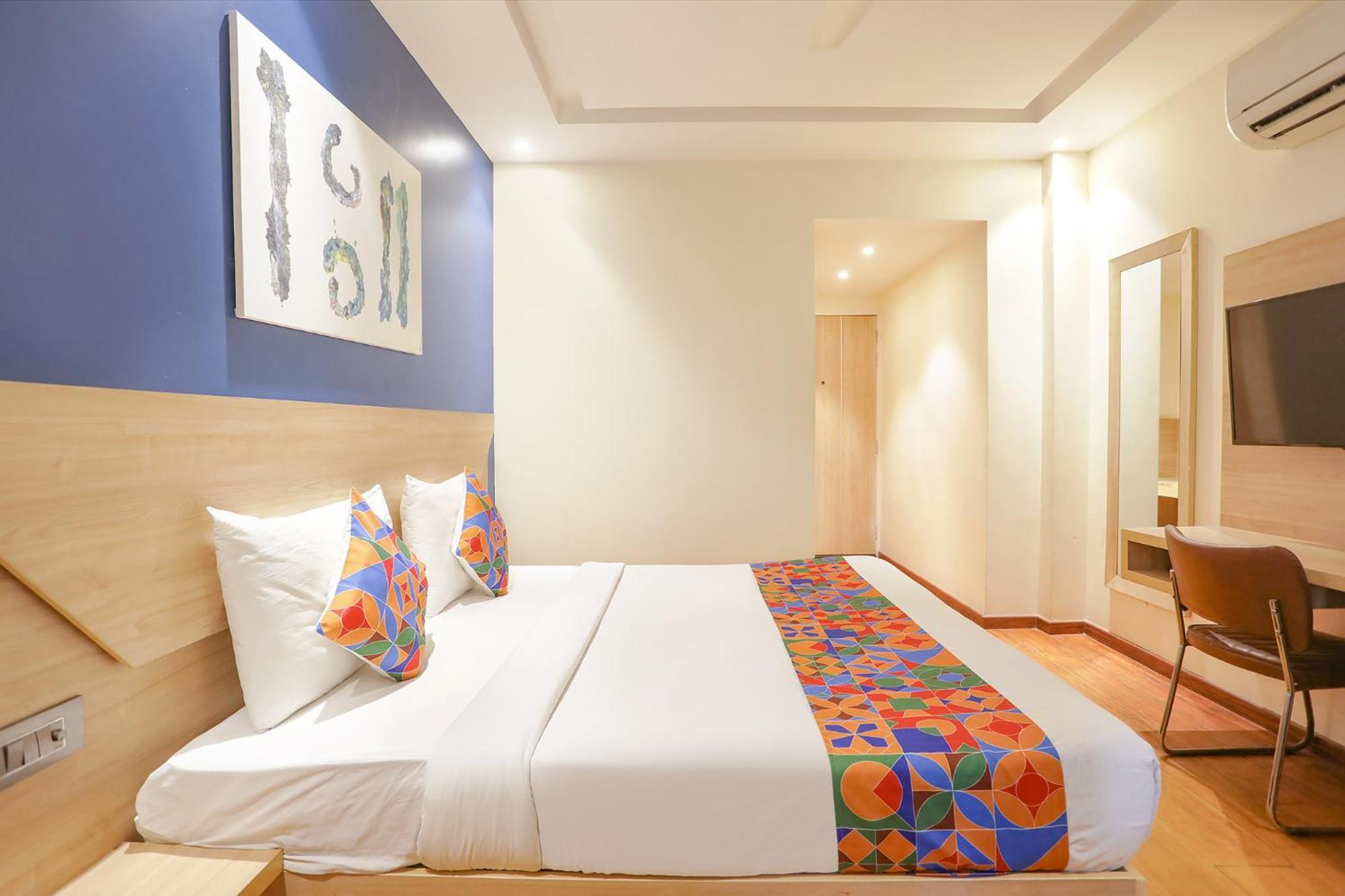 Fabhotel Jhs Studio คูร์เคาน์ ภายนอก รูปภาพ